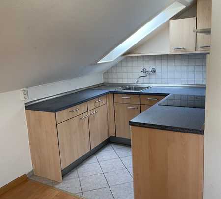 Ansprechende 2-Zimmer-Dachgeschosswohnung in ruhiger Lage
