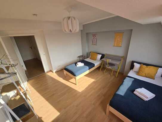 Attraktive und gepflegte 3-Raum-Dachgeschosswohnung mit Balkon und EBK in Magdeburg