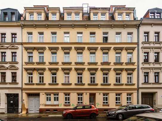 Frisch Renovierte 2 Zimmer Wohnung mit Tageslichtbad