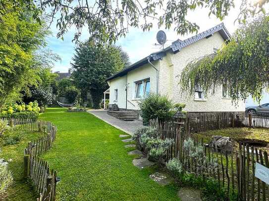 Einfamilienhaus mit großem Garten zu verkaufen!