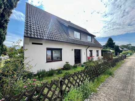 Teilvermietetes Zweifamilienhaus in Achim-Uesen (Erbpachtgrundstück)