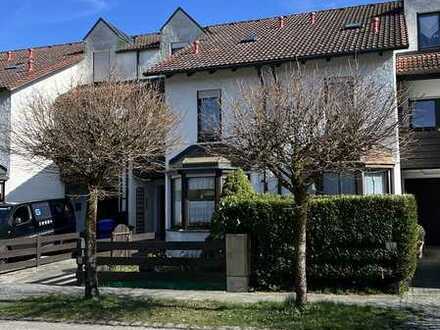 Gepflegtes Reihenhaus mit schönem Garten ruhig gelegen, 40 Min nach München