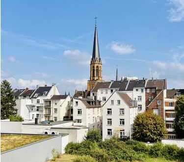 Erstbezug nach Sanierung mit Balkon: stilvolle 4-Zimmer-Wohnung in Bonn