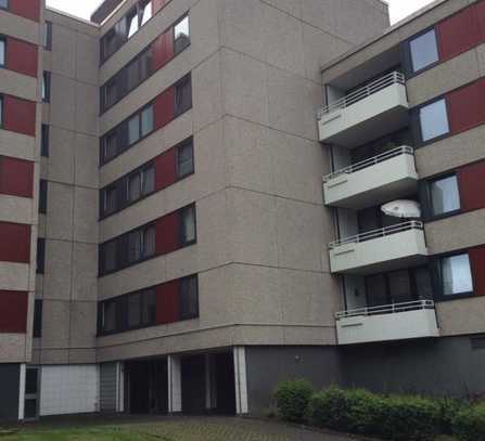 Geräumige 4-Zimmer-Wohnung mit Wannenbad und Balkon in Siegen