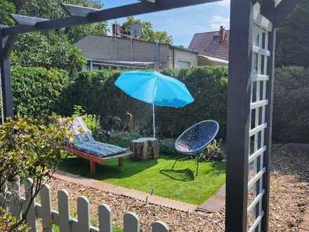 Mittendrin - die Idylle! Offener Wohnstil + parkähnl. Gartenanlage
Nahe Spektesee!