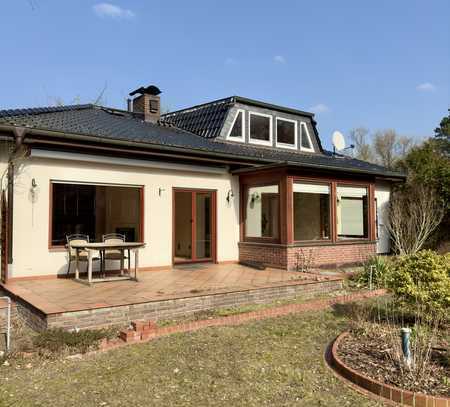 Vollständig renoviertes 5-Zimmer-Einfamilienhaus mit Einbauküche in Hermsdorf, Berlin