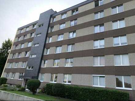 In Erkrath/Hochdahl: Gepflegte Wohnung mit 4 Zimmern und Balkon