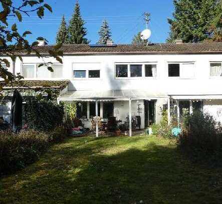 Reihenmittelhaus mit Garage im Herzen von Ottbrunn