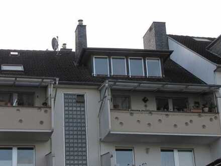 !!! Faktor 20-6-fache - Wohn- und Geschäftshaus im Zentrum von Eller !!!