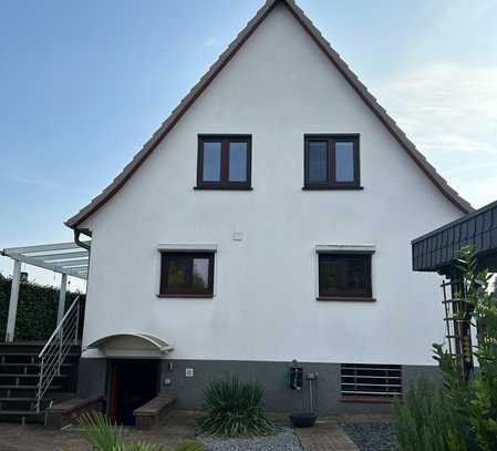 Interessantes Einfamilienhaus mit großem Garten - in top Allgemeinzustand!