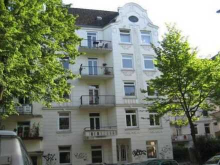 Zwischenmiete ab 15.10.: Altbauwohnung Nähe U Lutterothstraße