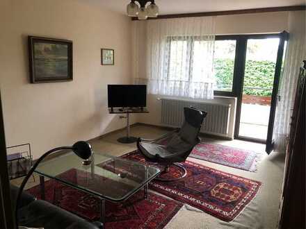 Gut geschnittene 2,5 Zi. Whg. im Hochprterre