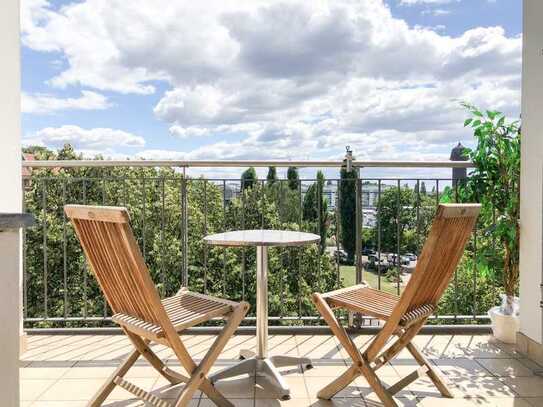 Schöne, geräumige, möblierte drei Zimmer Wohnung in Berlin, Friedrichshain