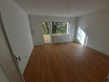 renovierte 3-Zimmer-Wohnung mit KDB, Balkon und Kellerabstellraum in Wipperfürth