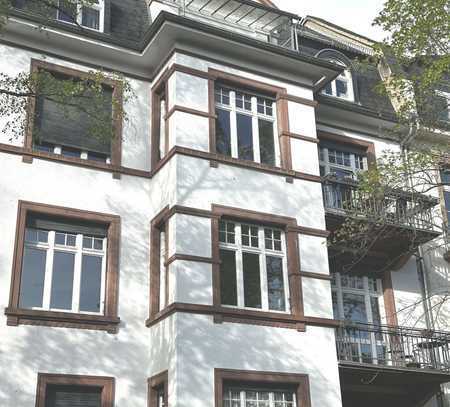 STILALTBAU IM DIPLOMATENVIERTEL: Saniert mit freien Wohnungen...