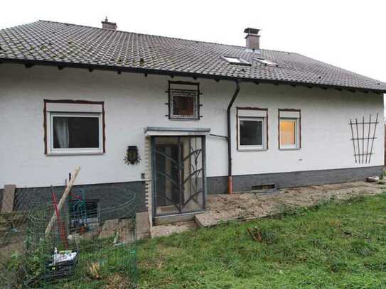 Großes 3-Familiehaus mit Ausblick!