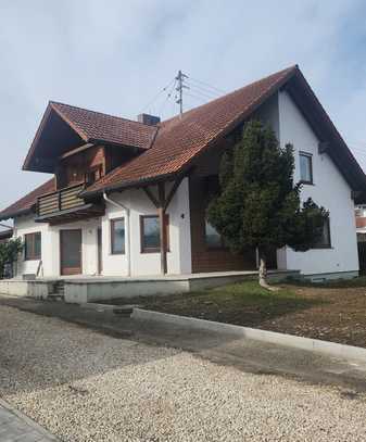 Eine Dachgeschoss-Wohnung inkl. 2 Balkone zu verkaufen