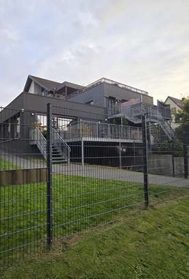 **Traumhafte 3-Zimmer-Terrassenwohnung mit großzügiger Dachterrasse in Gummersbach**