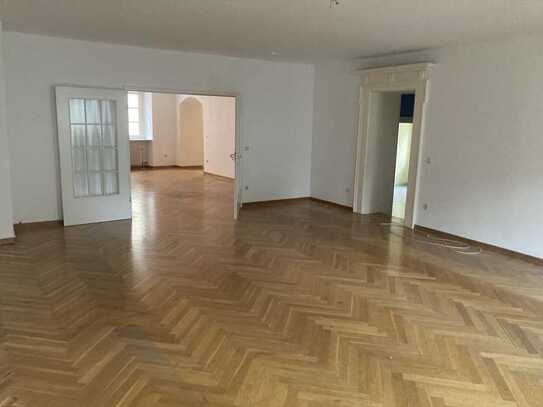 Drei Zimmer offene Loft-artige Wohnung - auch gewerblich nutzbar