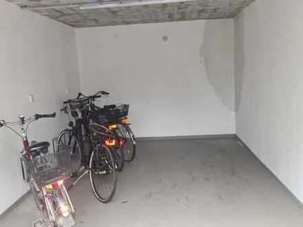 Garageneinstellplatz für ein Motorrad in MG-Giesenkirchen-Zentrum