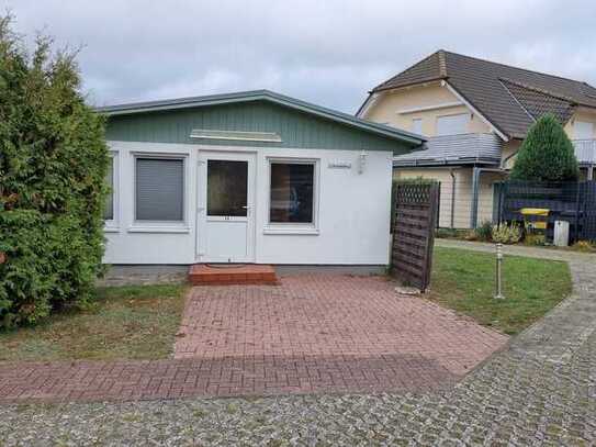 Schöner Ferienbungalow zwischen Ostsee und Achterwasser