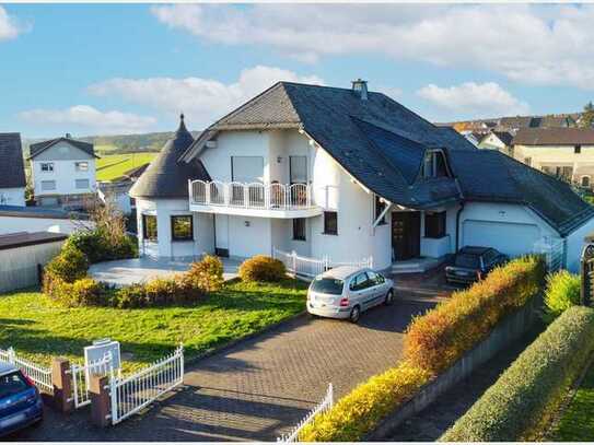 Außergewöhnliches Dreifamilienhaus in Grünberg - OT