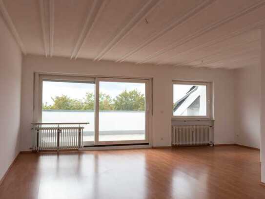 Helle 3,5 Zimmer Penthouse Wohnung in Wolfartsweier / Freier Blick