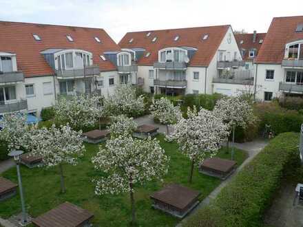 Helle, gut geschnittene 1,5-Zimmer Wohnung über 2 Etagen mit Balkonen - FREI