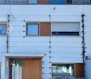 Familienfreundliches Reihenmittelhaus mit Garten, Terrasse und Balkonen in Heidelberg