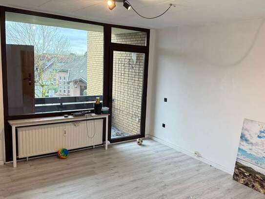 Helle 2-Zimmer-Wohnung mit Balkon zu vermieten