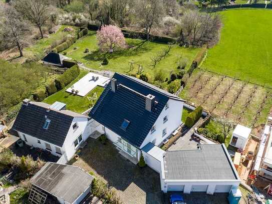 Parkähnliches Anwesen mit unverbaubarer Aussicht am Stadtrand von Bonn