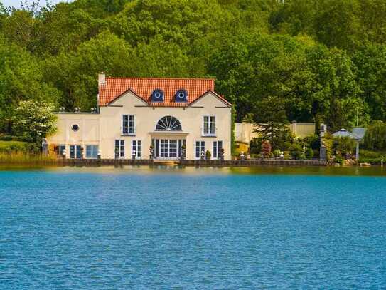 Traumimmobilie direkt am See