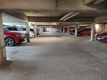 Sicherer und gepflegter Tiefgaragenstellplatz in Lohausen, DUS – Ab sofort verfügbar, nah Flughafen