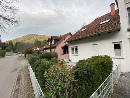 Geschmackvolle Wohnung mit sechs Zimmern und Garten in Bad Dürkheim-Hausen