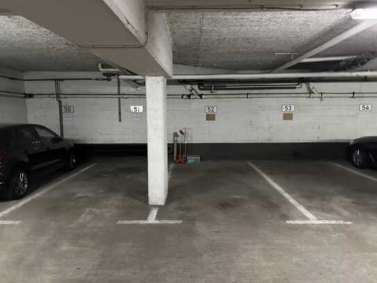 Tiefgaragenstellplatz auf der Cimbernstraße