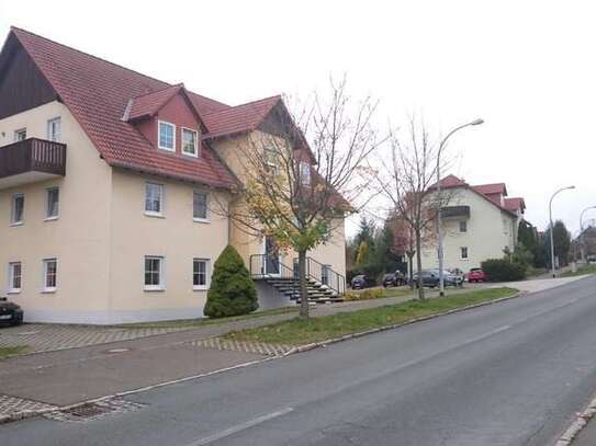 2-Zimmer-Erdgeschosswohnung mit Balkon und PKW-Stellplatz