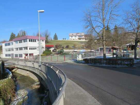 Wohnbaufläche und bebaute Industrie- und Gewerbefläche, ehemalige Strickwarenfabrik