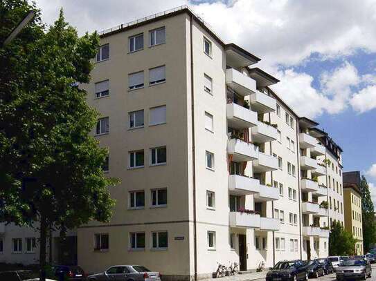 Schöne 3-Zimmer-Wohnung in München / Schwabing MIT Balkon