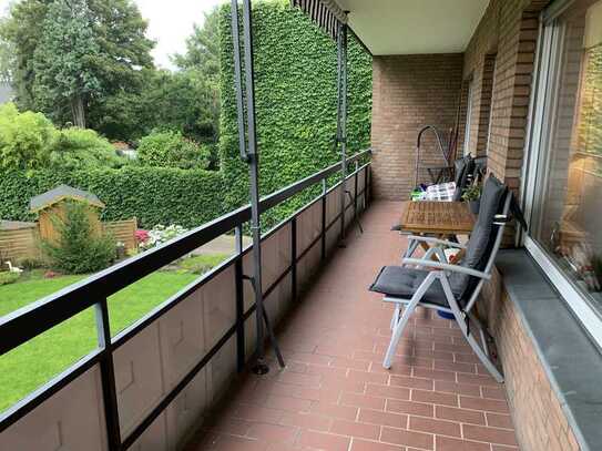 Schöne helle, ruhig und zentral gelegene 2-Zimmer-Wohnung mit gr. Balkon in Krefeld Bockum
