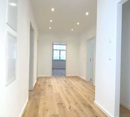 Hochwertige 3-Zi Whg Balkon EBK 95m2