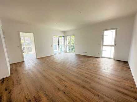 Neubau! Helle 3-Zimmerwohnung mit Balkon in gehobener Wohnlage