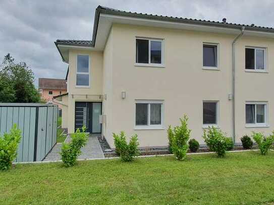 Neubau 2 Zimmer-Wohnung mit Gartenanteil in Rosbach - Rodheim