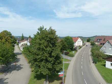 Schöne 2,5-Zimmer-Dachgeschosswohnung mit tollem Ausblick