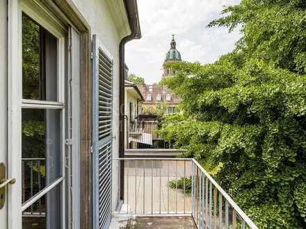 Bedeutendes Kulturdenkmal an der Christuskirche - Sanierungsbedürftige Villa mit Sonnengarten!