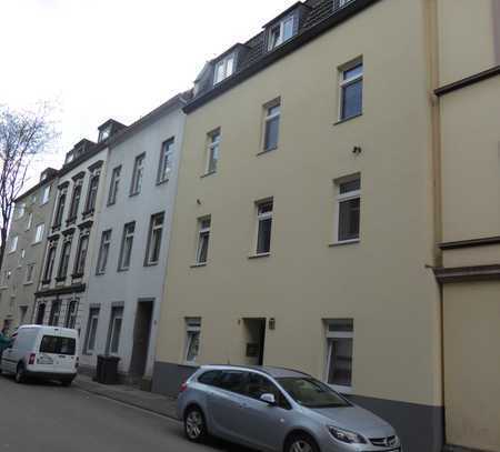 2 Zimmerdachgeschosswohnung in Köln-Mülheim