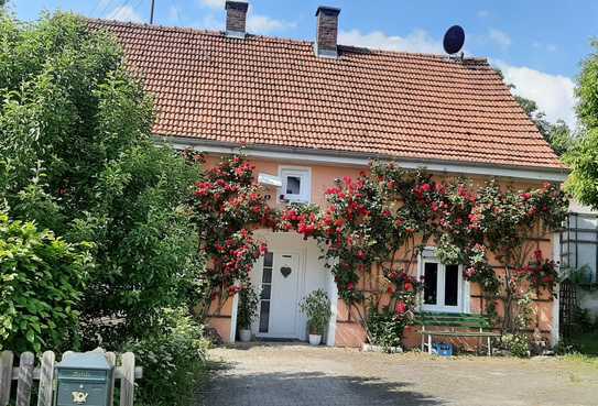 Geräumiges 6-Zimmer-Haus zum Kauf in Neuching, Neuching