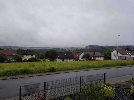 neuwertiger attraktiver Walmdach-Bungalow mit Grundstück in ruhigem Wohngebiet in Contwig/Westpfalz