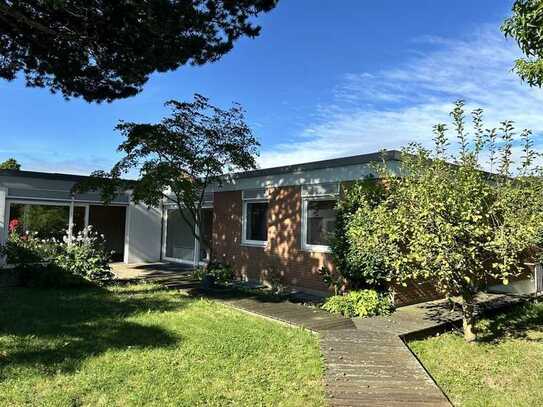 Bungalow in Aachen-Forst mit schönem Garten auf Erbpachtgrundstück