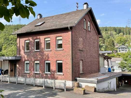 NEUES ZUHAUSE MIT GARAGE UND DOPPELCARPORT | NIEDERSCHELDERHÜTTE