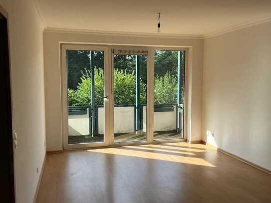 2 Zimmer- Wohnung mit Balkon für 1-2 Personen in guter Wohnlage